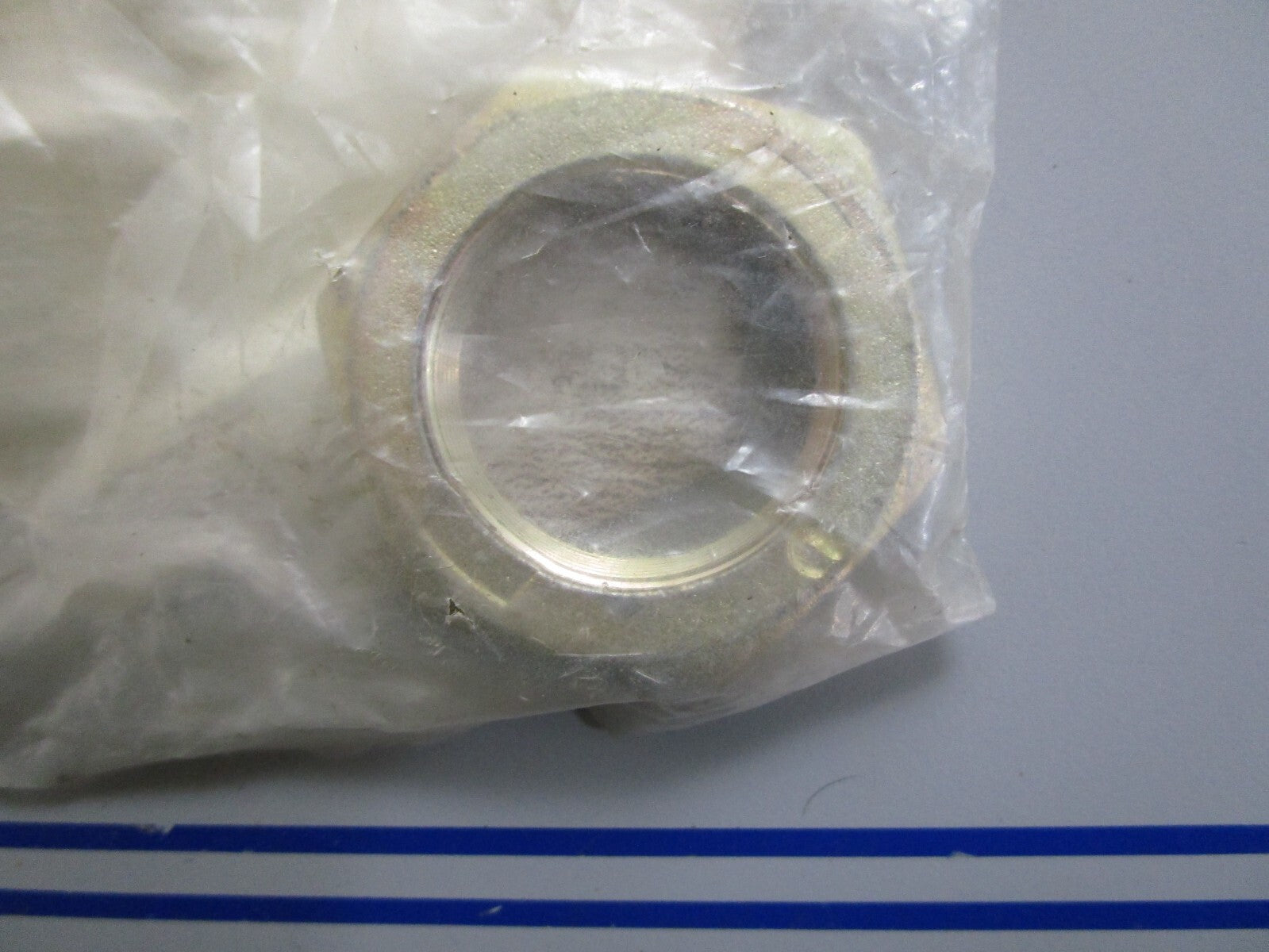 *NEW OEM* 0820 OMC Johnson Evinrude Lock Nut 320746 0320746