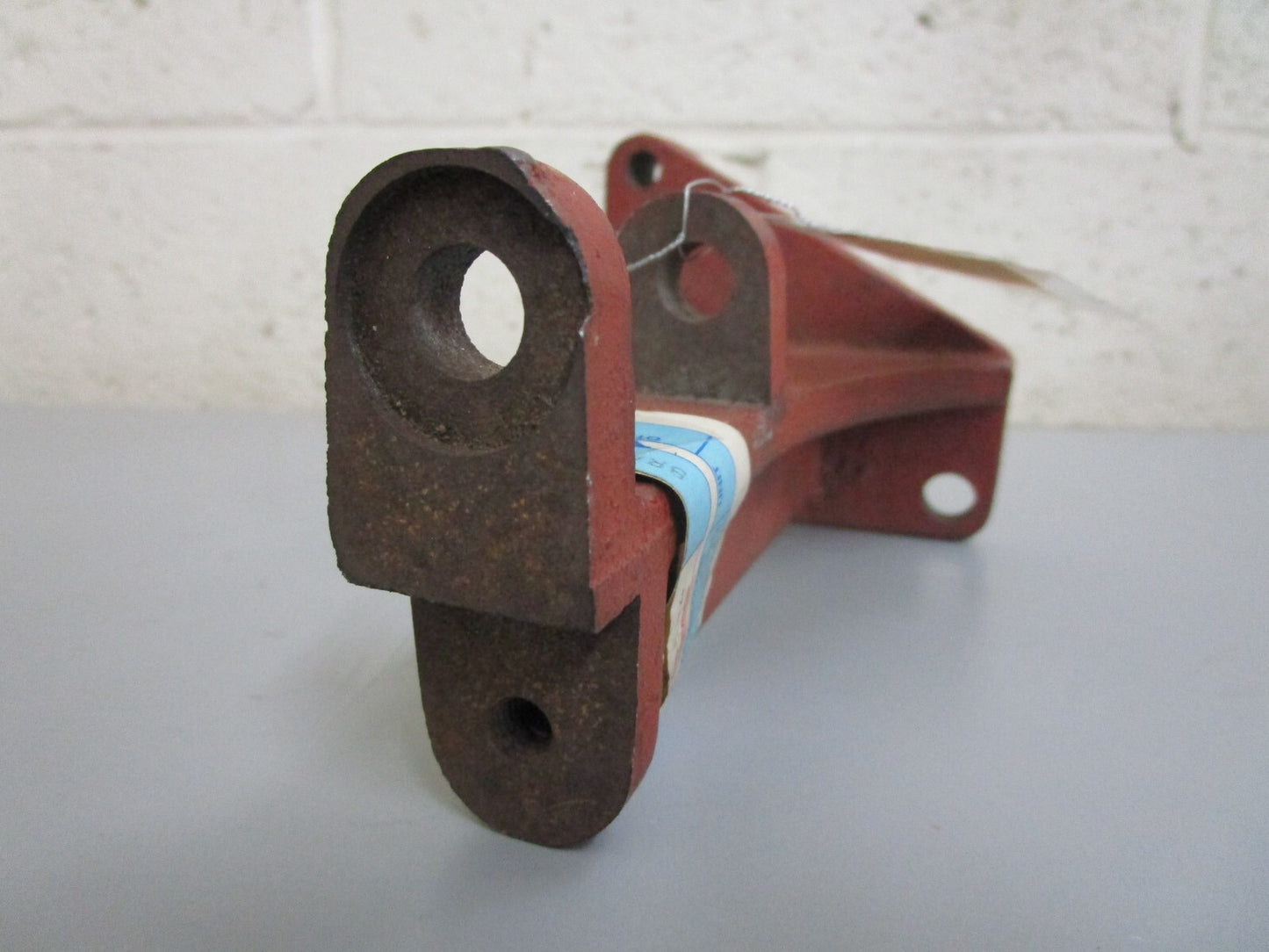 *NEW OEM* 0820 Volvo Penta Bracket 807265