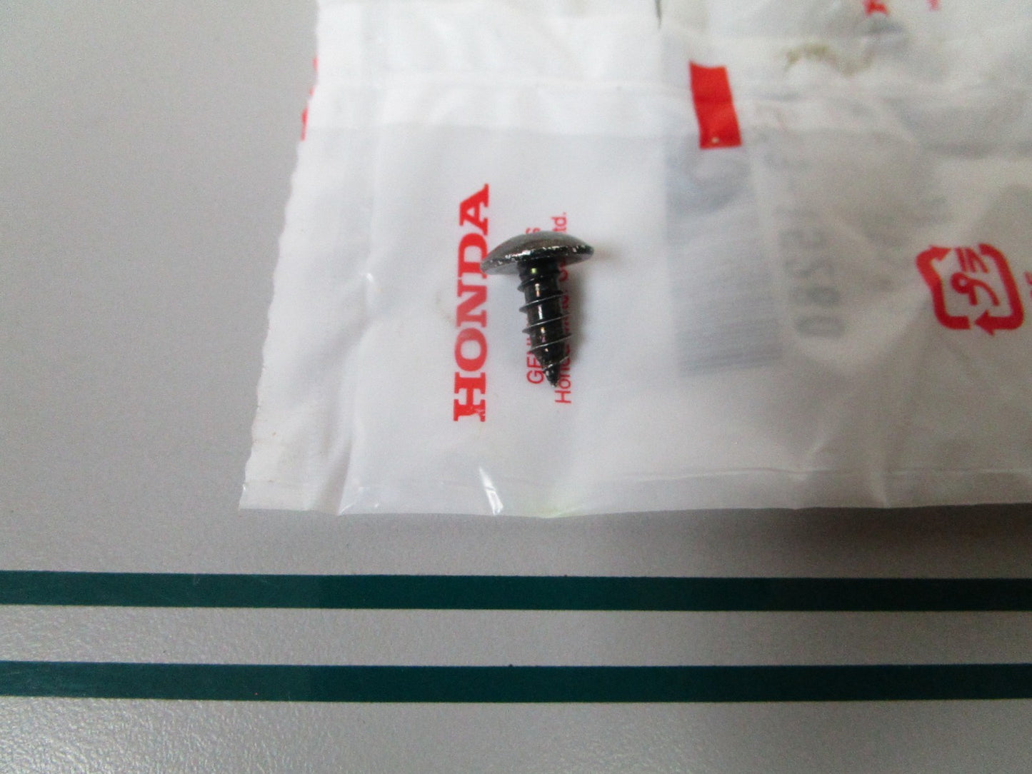 NEW OEM 93903-15280 Honda Tappet Screw 0810