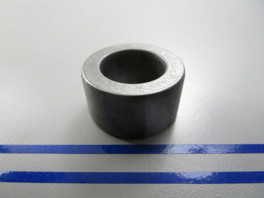 *NEW OEM* 0810 OMC Johnson Evinrude Sleeve 318874 0318874