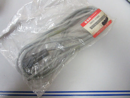 *NEW OEM* 0720 Suzuki Lamp Plug 39602-93900