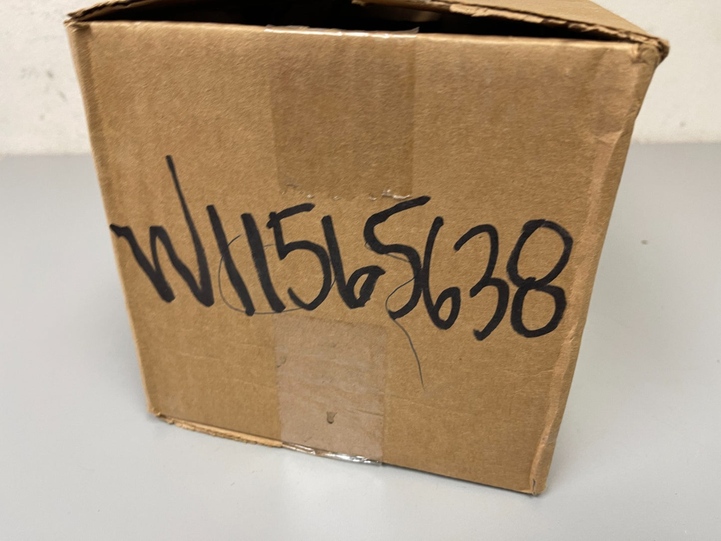 Whirlpool NEW OEM Ice Maker Assembly W11565638 Replaces W11321603 Fridge 0720
