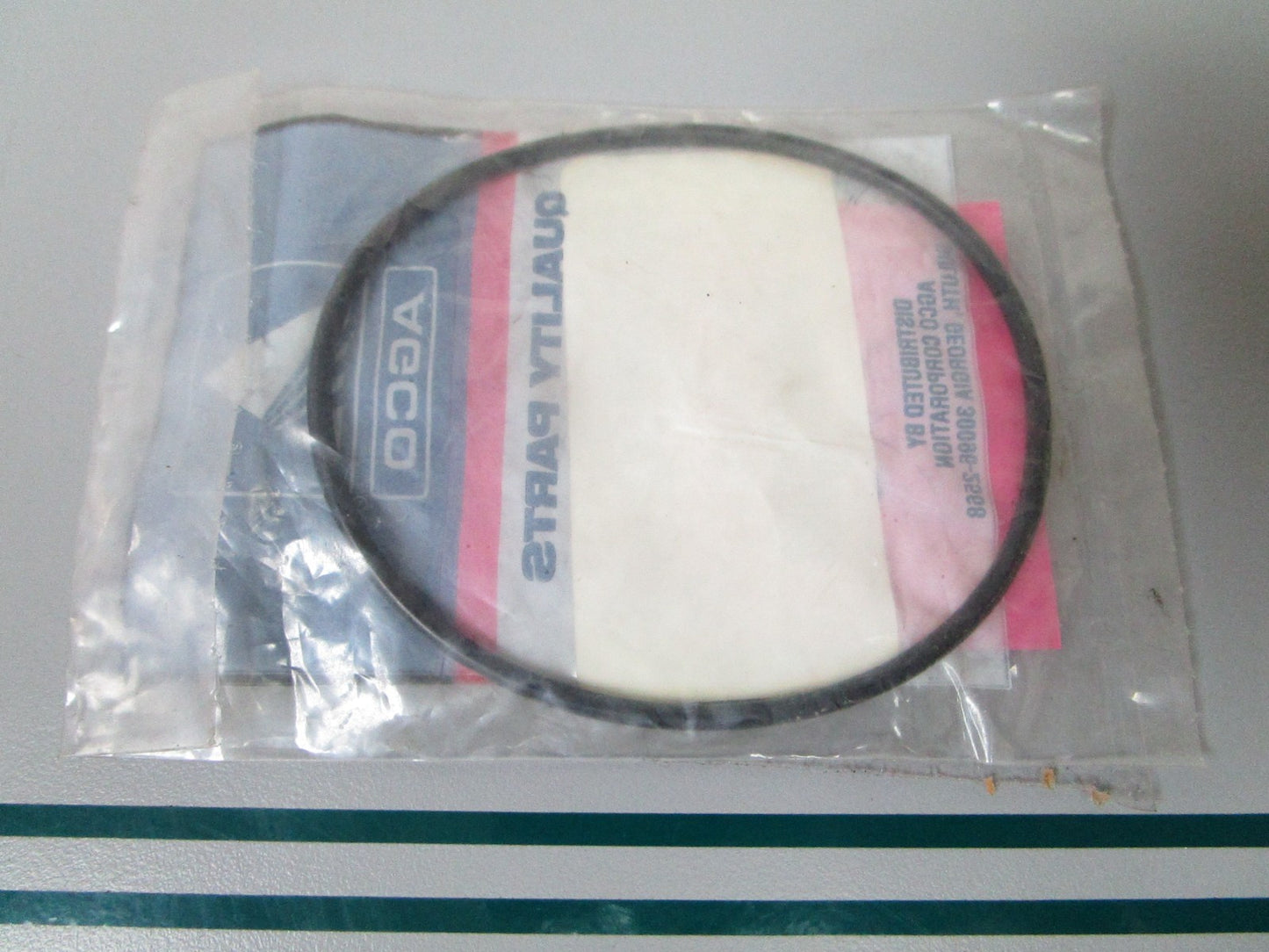 NEW OEM 72094340 AGCO Oil Seal 0810