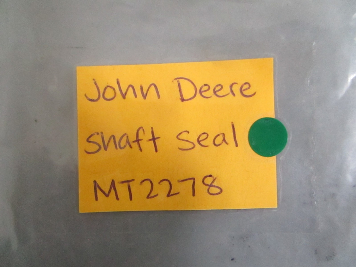 John Deere NEW OEM MT2278 Shaft Seal NOS Genuine Turf Fairway Mower Part 0820