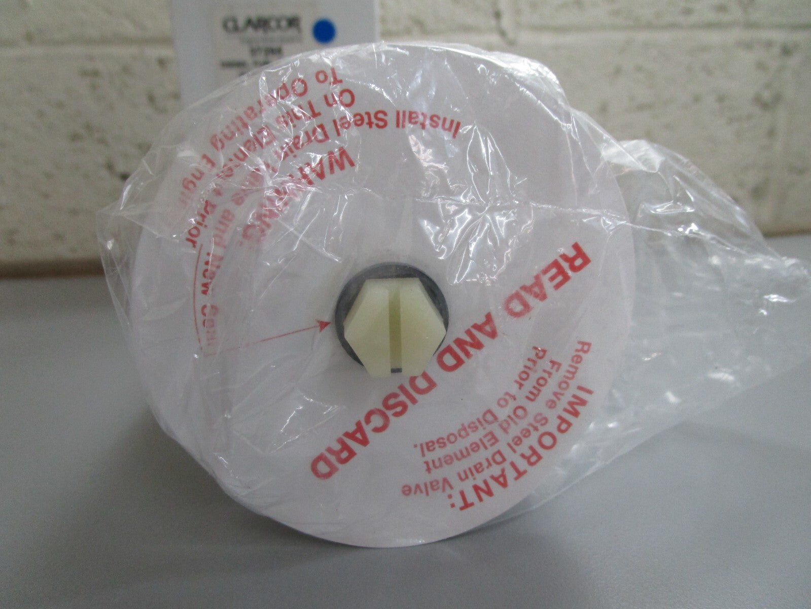 *NEW* 0820 Clarcor Diesel Fuel Element 37295