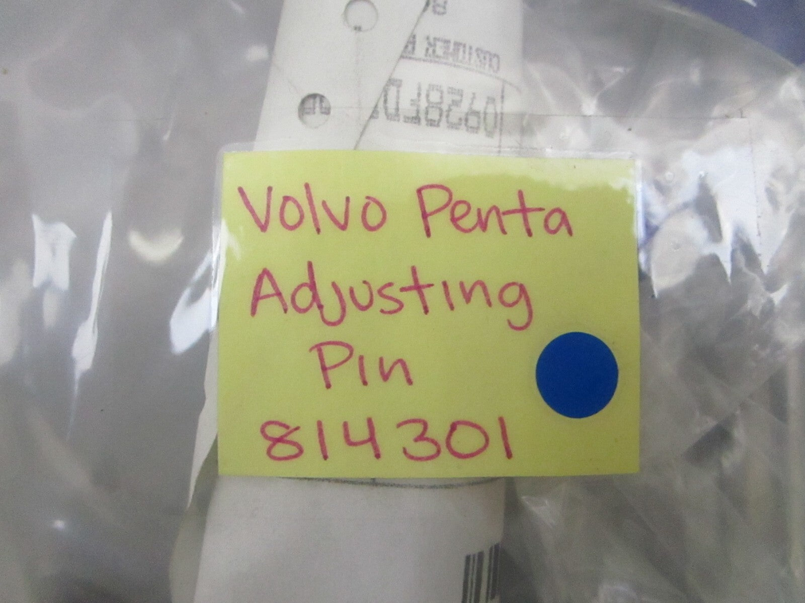 *NEW OEM* 0810 Volvo Penta Adjusting Pin 814301
