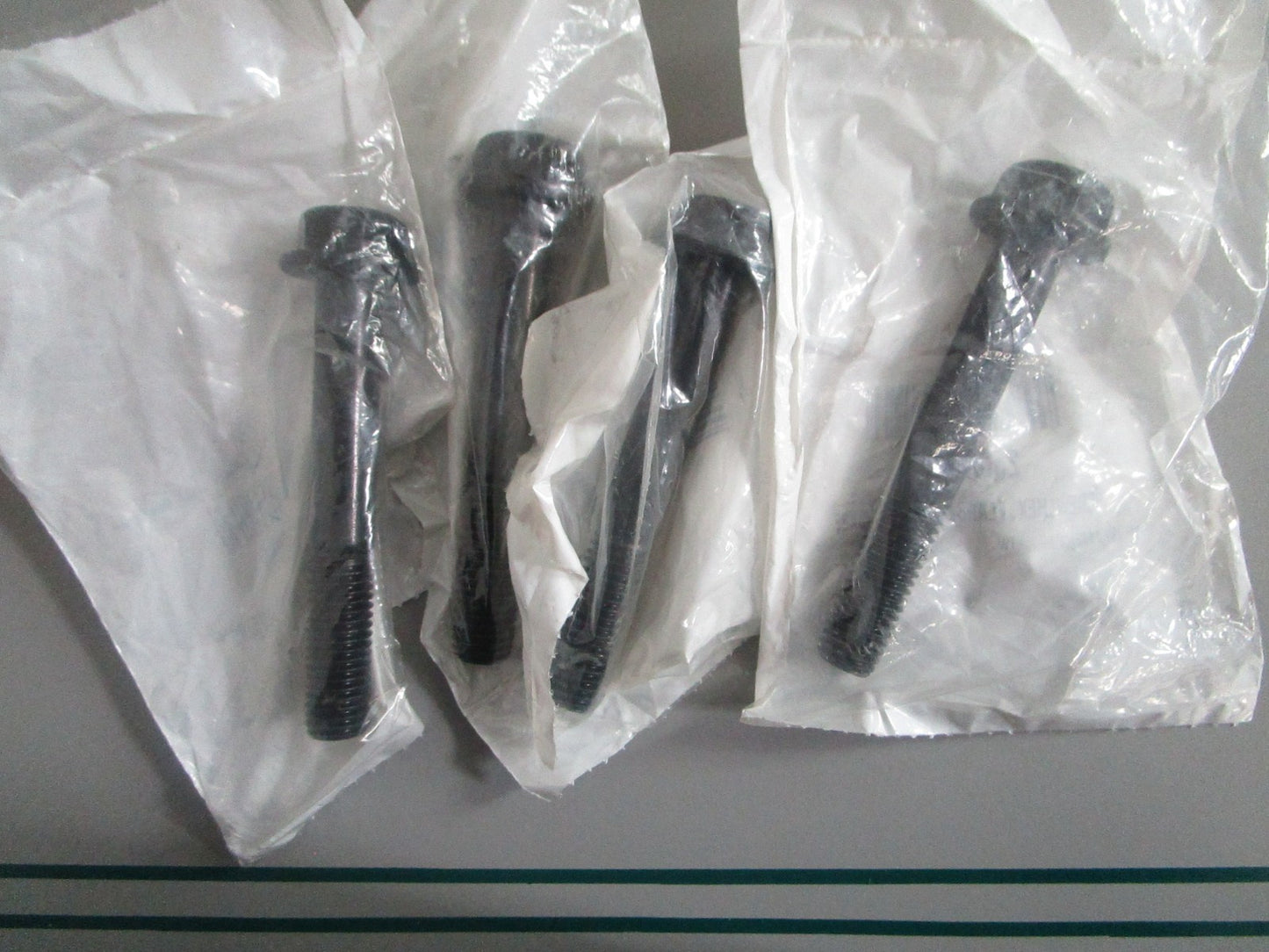NEW OEM (LOT OF 4) 250000859 Can-Am Flange Screw 0820