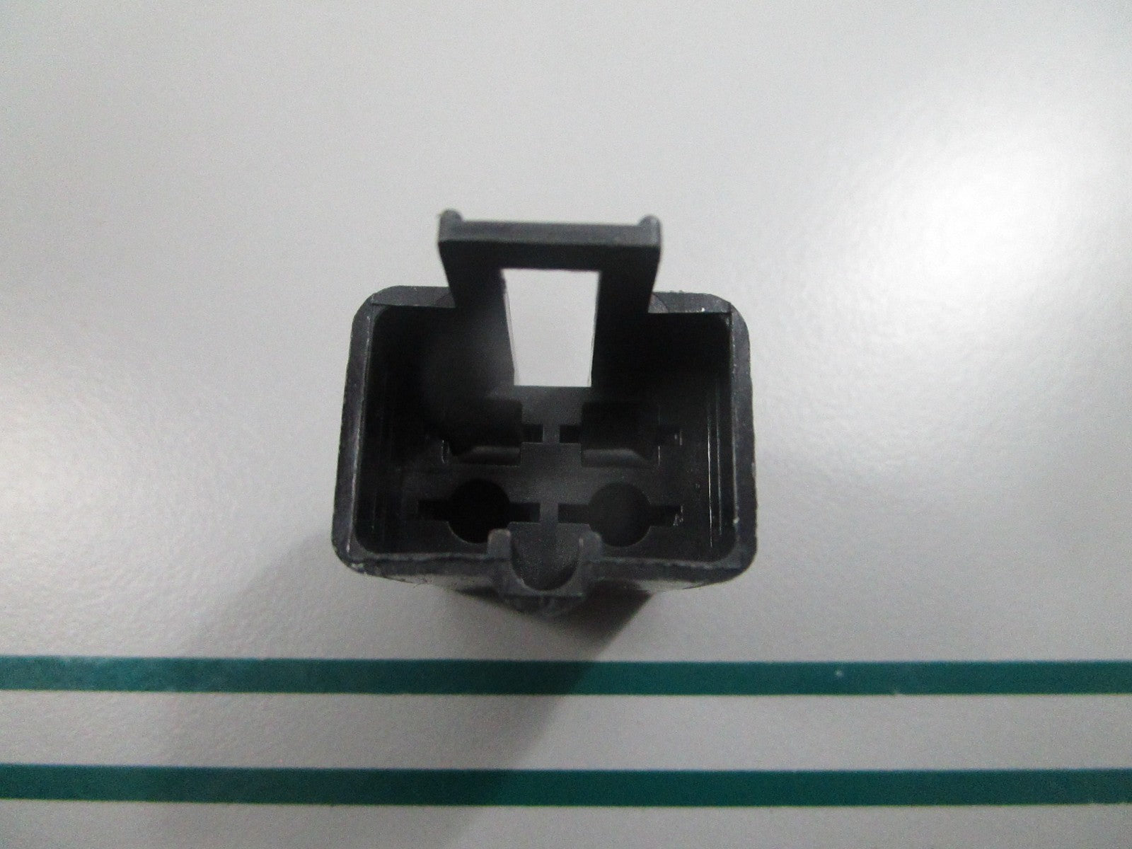 NEW 409209300 Ski-Doo Connecting Housing 0810