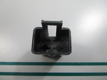 NEW 409209300 Ski-Doo Connecting Housing 0810