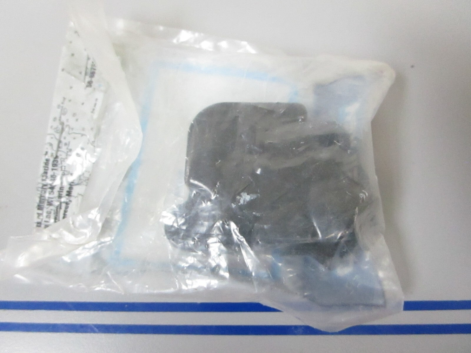 *NEW OEM* 0810 Mercury Quicksilver Cover 887601