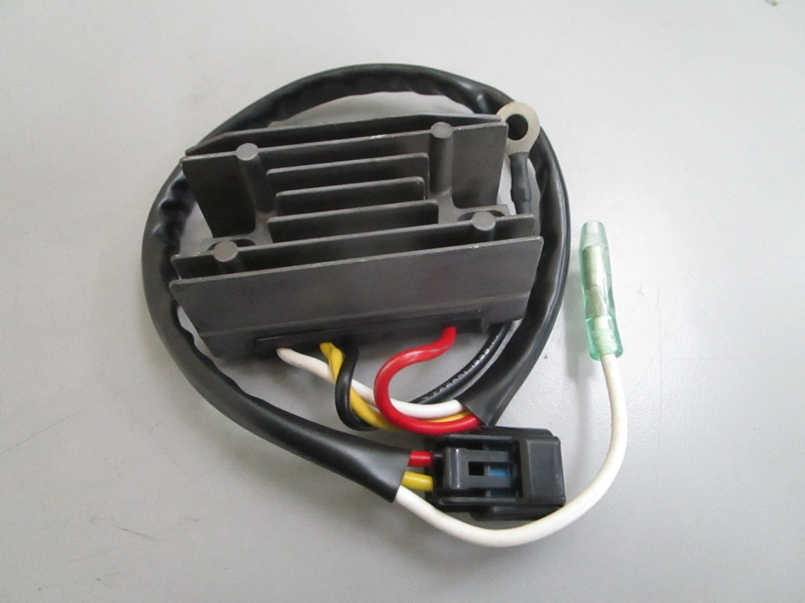 *NEW OEM* 0820 Suzuki Receptacle Set 39600-89J00