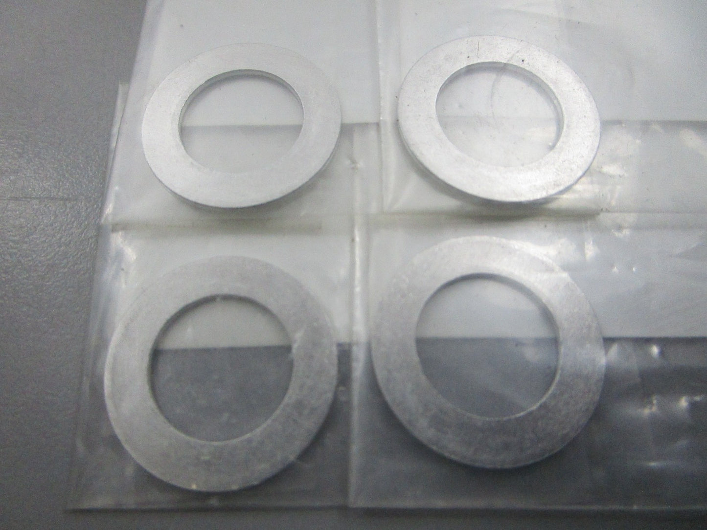 NEW OEM (LOT OF 4) 3R3-07406-0 3R3074060 Tohatsu Washer 0810