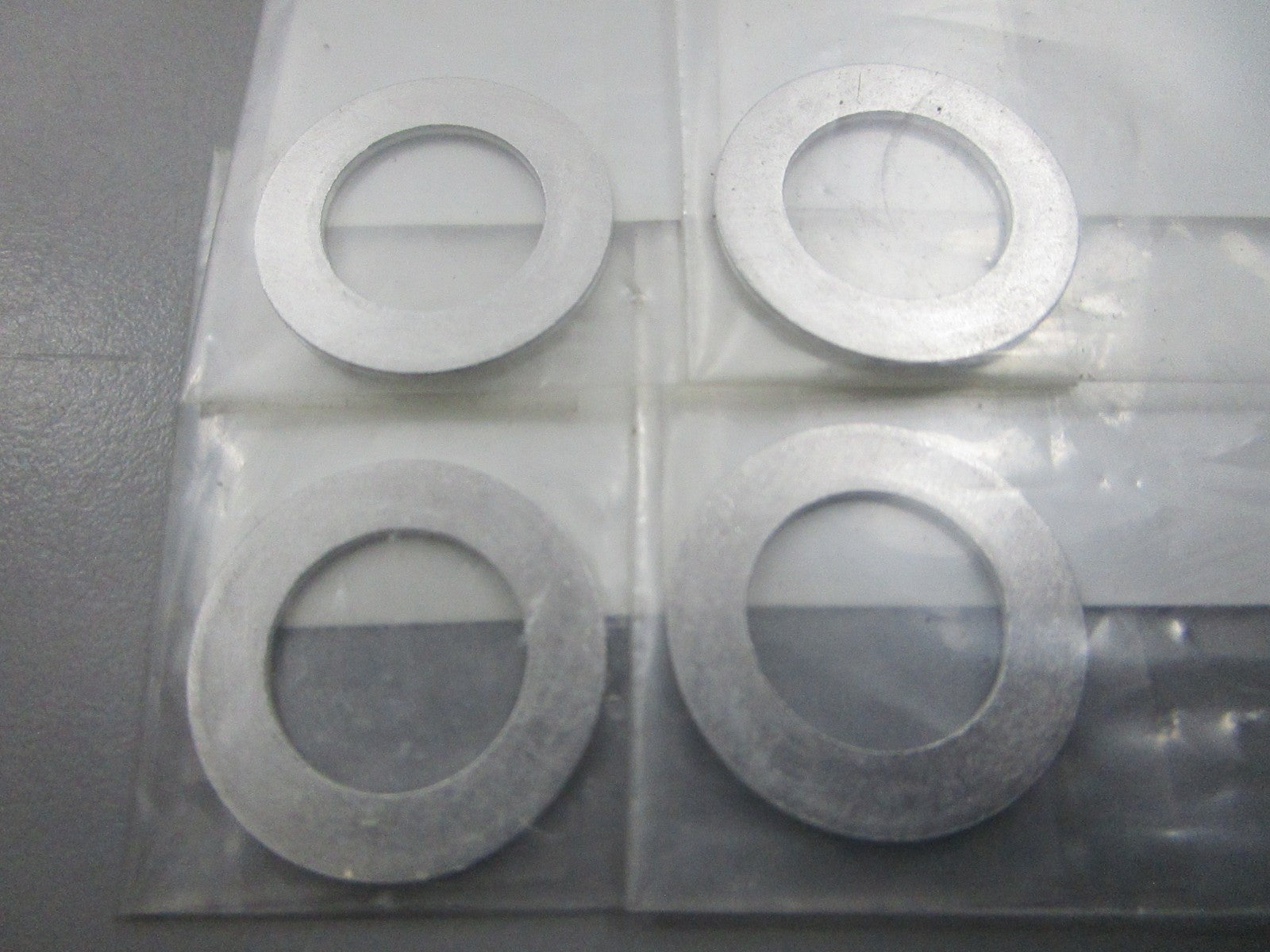 NEW OEM (LOT OF 4) 3R3-07406-0 3R3074060 Tohatsu Washer 0810