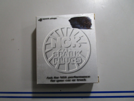 *NEW* (LOT OF 4) 0810 NGK Spark Plug BP6ES