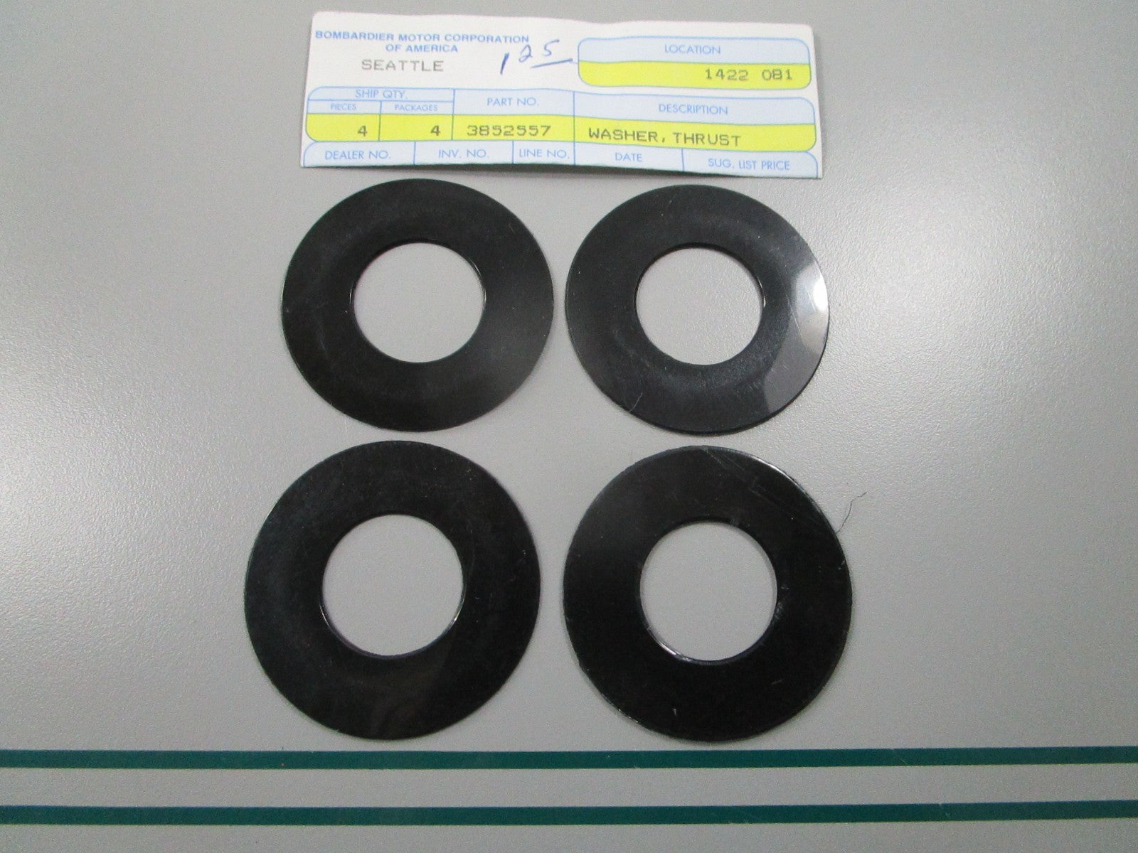 NEW OEM (LOT OF 4) 3852557 OMC Johnson Evinrude Thrust Washer 0810