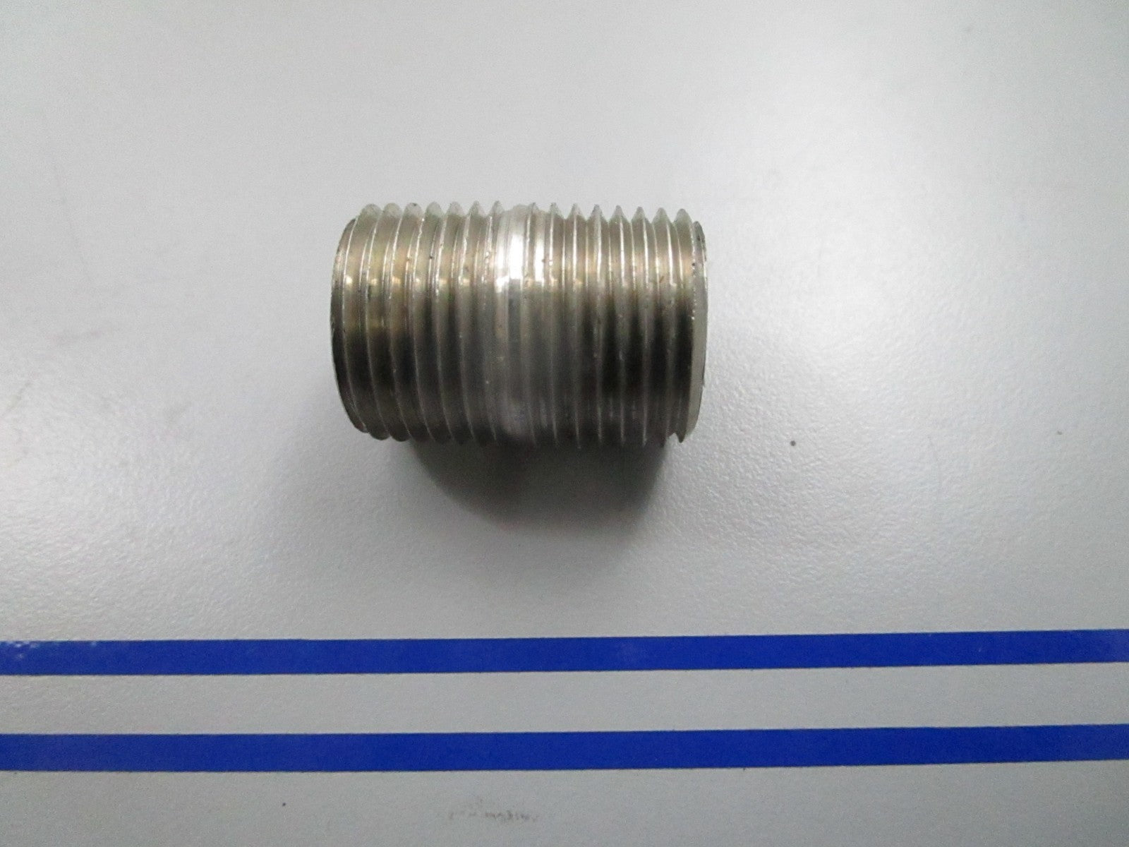 *NEW OEM* 0810 Volvo Penta Fitting 3857763