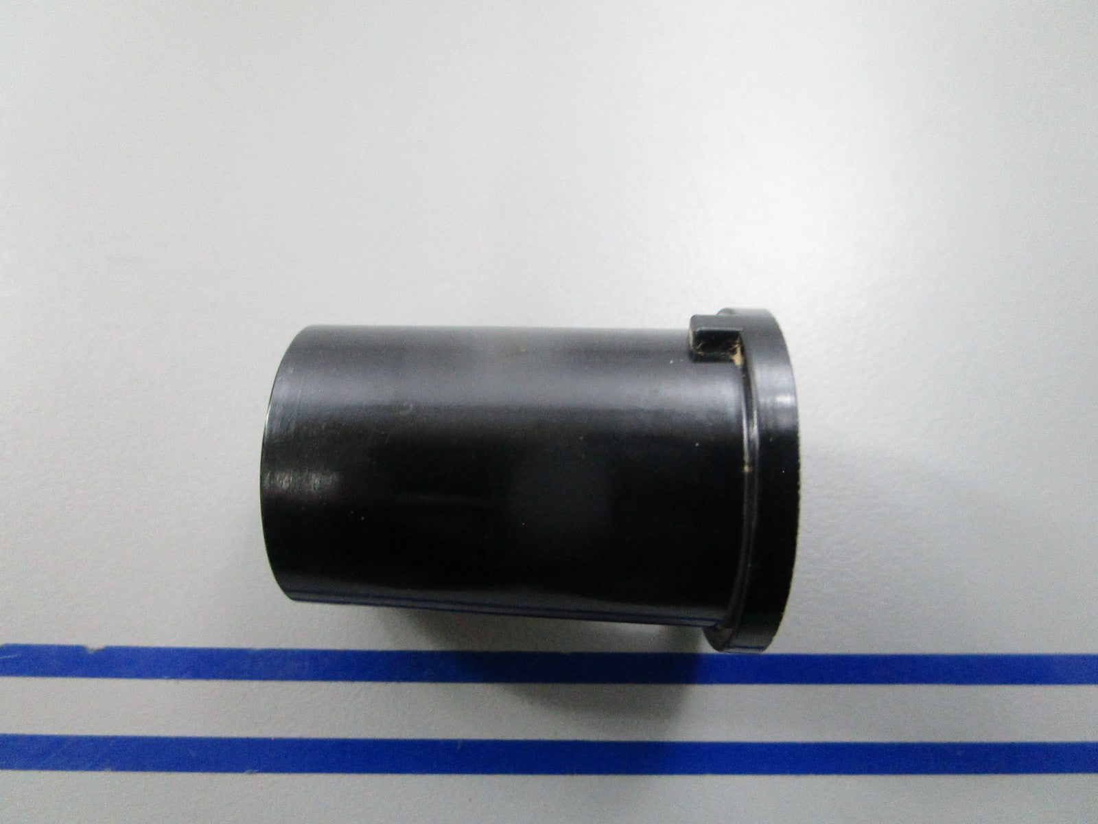 NEW OEM 305266 0305266 OMC Johnson Evinrude Thermostat Housing 0810