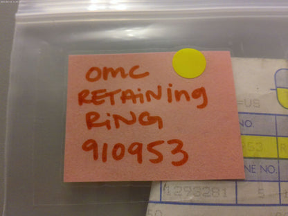 *NEW OEM* 0810 OMC Johnson Evinrude Retaining Ring 910953 0910953