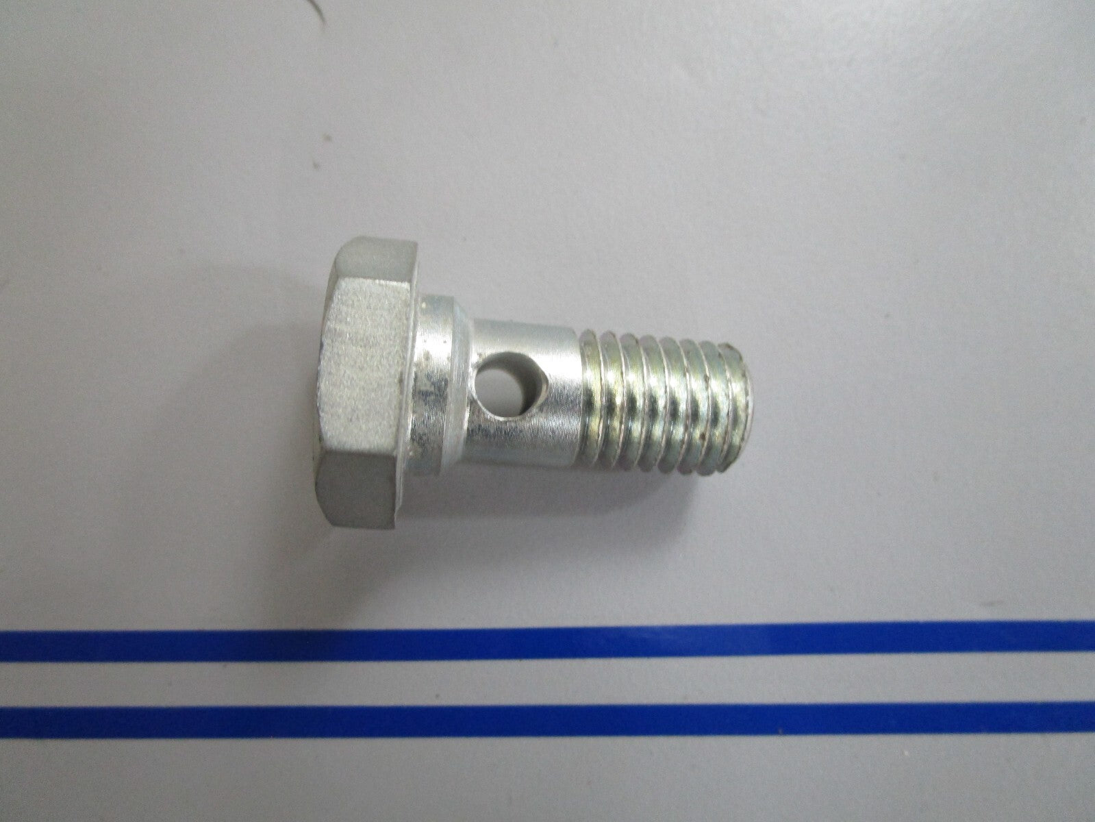 *NEW OEM* 0810 Volvo Penta Screw 3857674