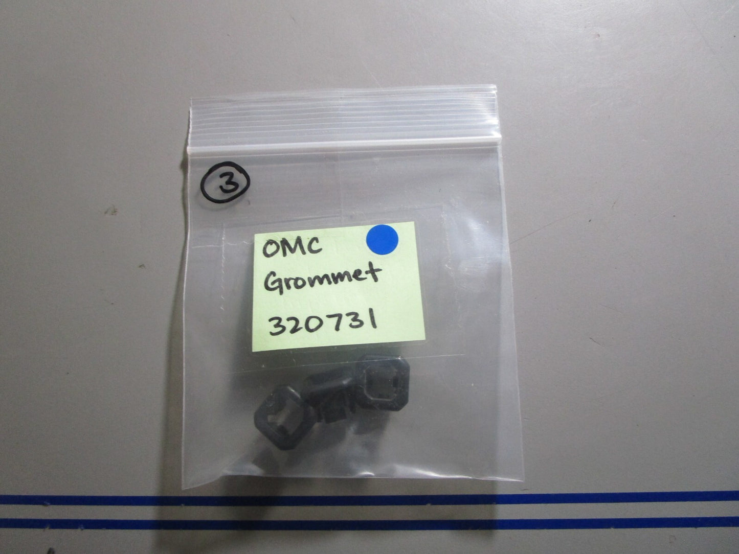 *NEW OEM* 0810 OMC Johnson Evinrude Grommet 320731 0320731