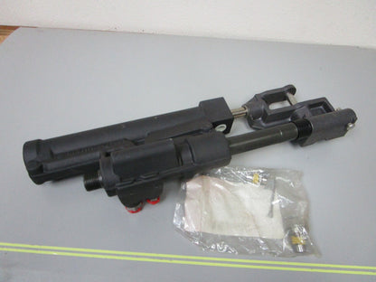 *NEW OEM* 0720 Volvo Penta Power Steering Actuator 3858128 21910902