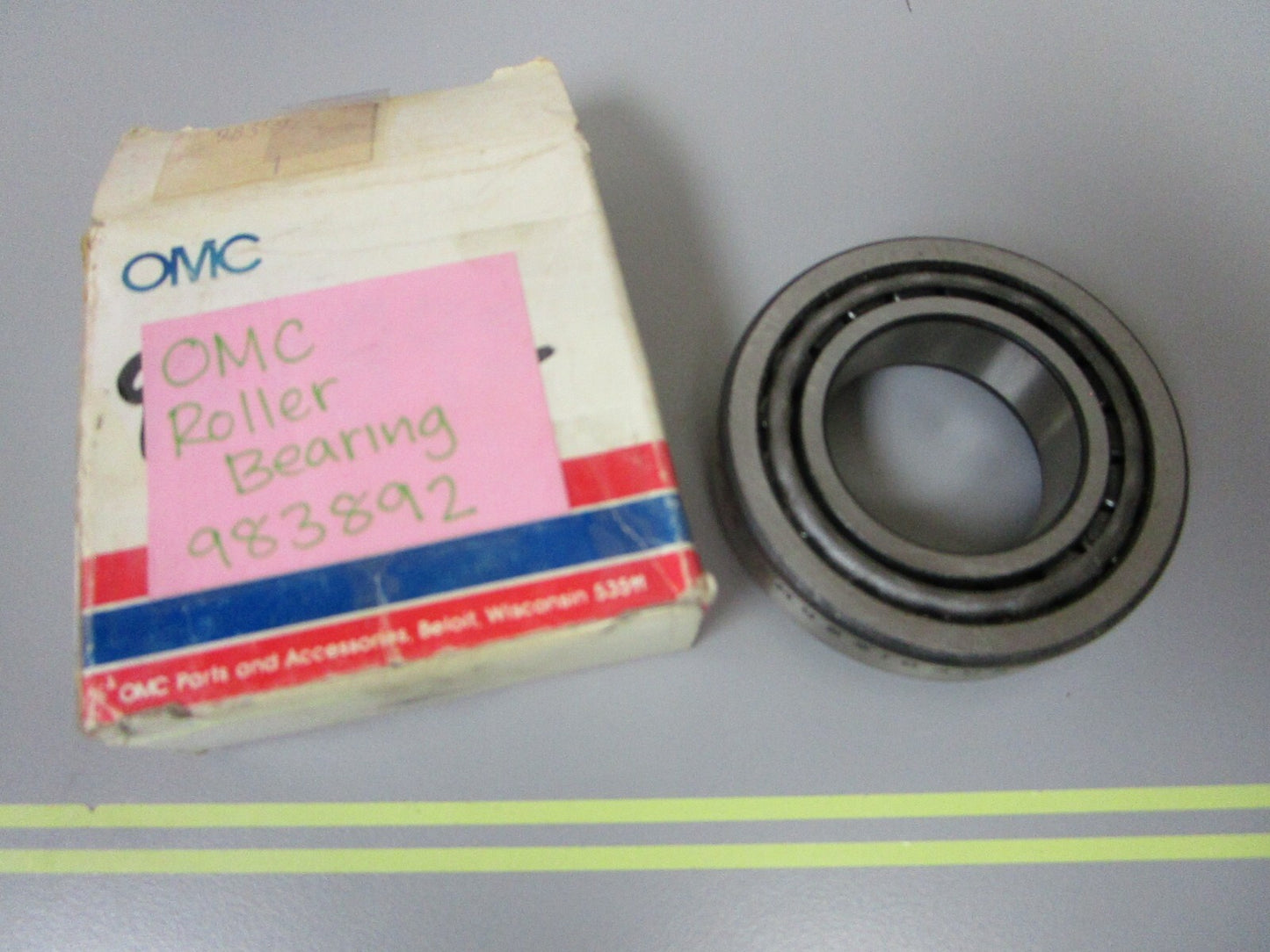 *NEW OEM* 0810 OMC Johnson Evinrude Roller Bushing 983892 0983892