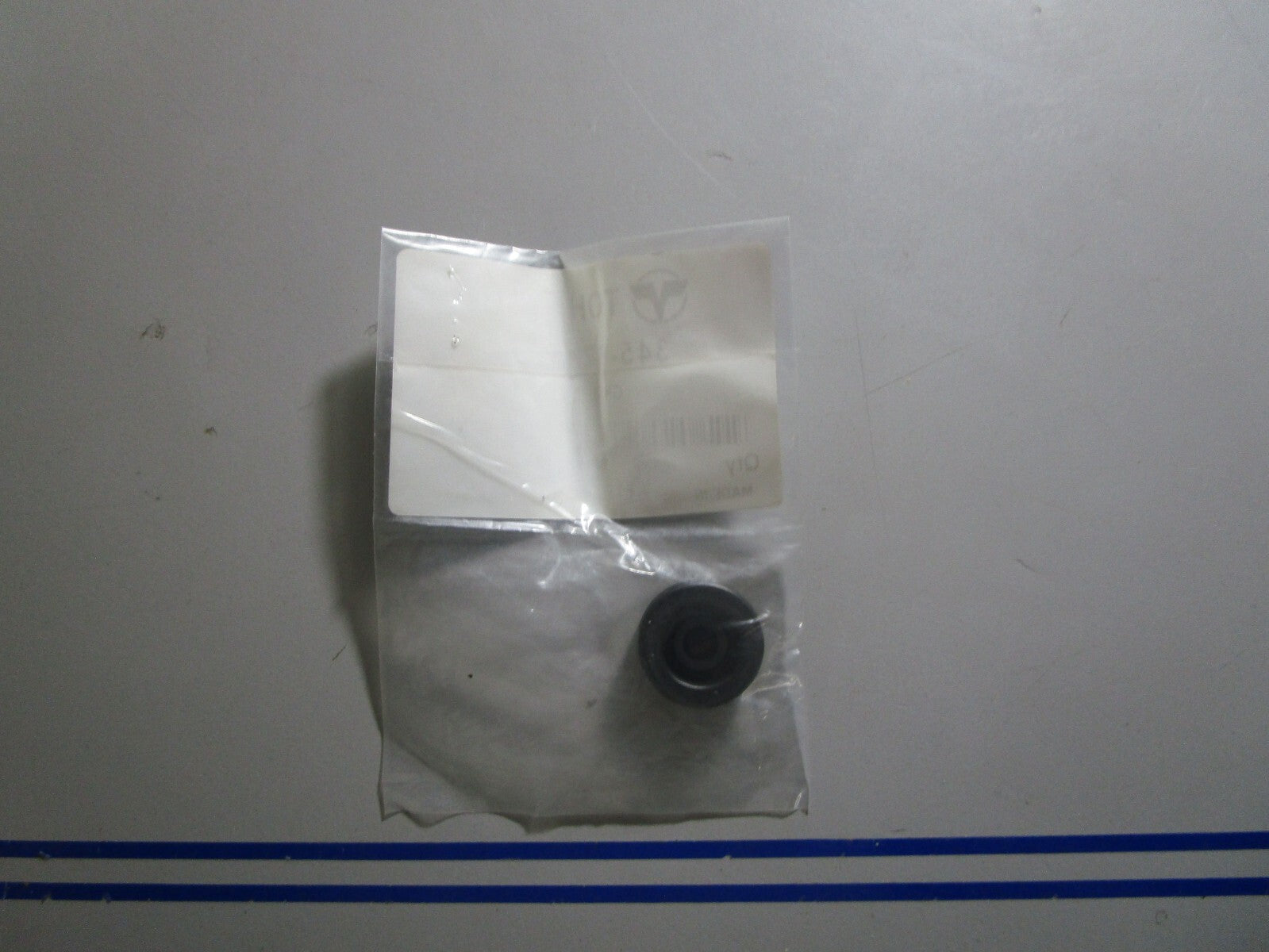 *NEW OEM* 0770 Nissan Tohatsu Grommet 34567117-0 345671170