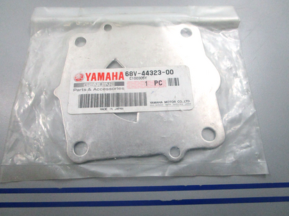 NEW OEM Yamaha 68V-44323-00-00 Water Pump Plate 0810