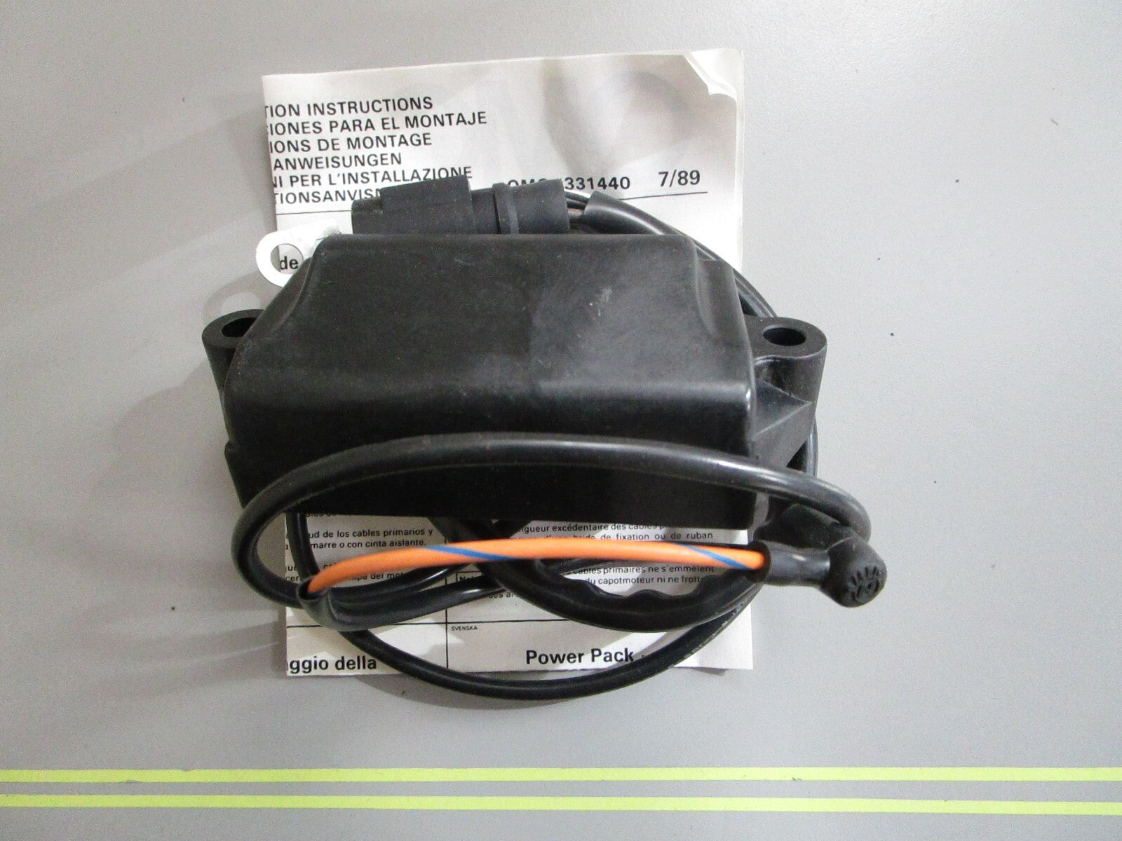 *NEW OEM* 0820 OMC Johnson Evinrude Power Pack 582285 0582285 582281 0582281