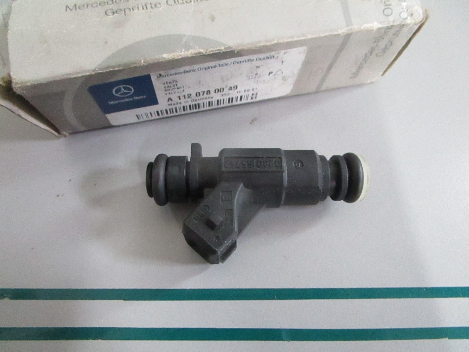 NEW OEM A1120780049 Mercedes-Benz Fuel Injector 0820