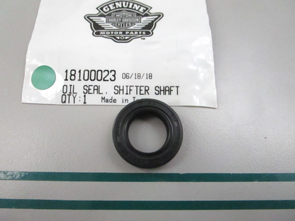 NEW OEM 18100023 Harley Davidson Oil Seal 0810