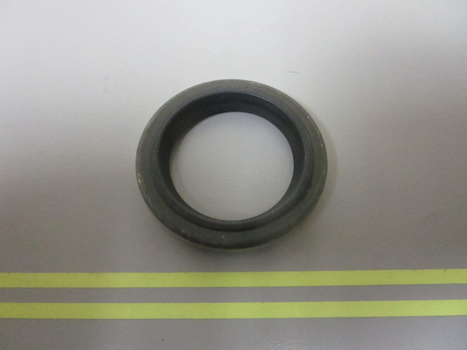 *NEW OEM* 0810 OMC Johnson Evinrude Seal 320862 0320862