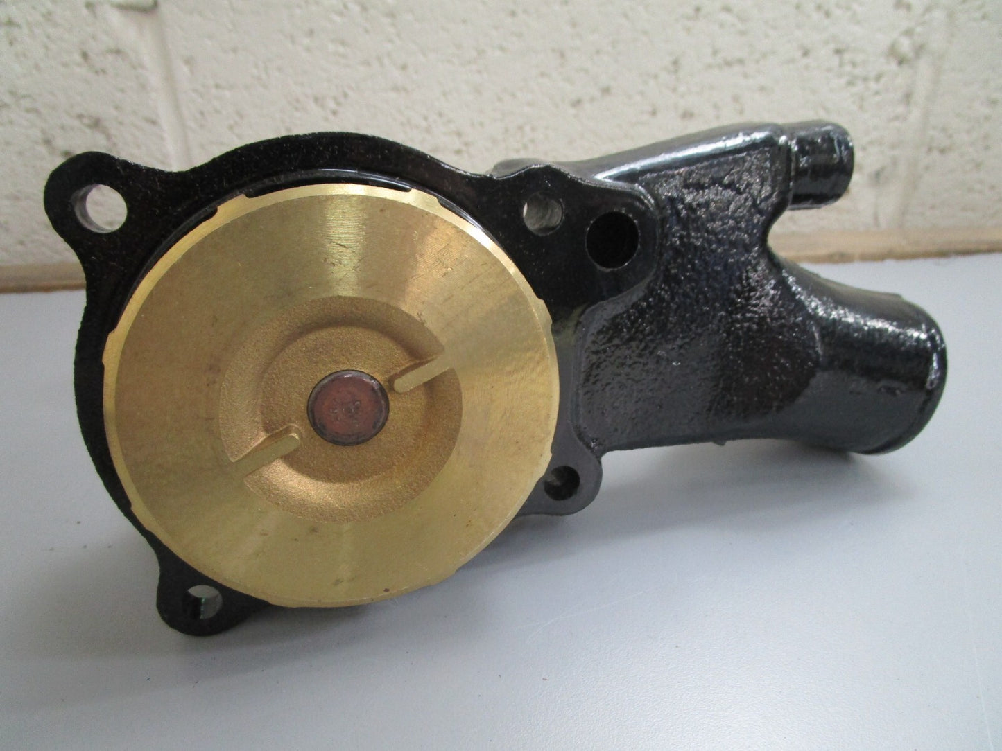 *NEW OEM* 0820 Mercury Quicksilver Water Pump 880817