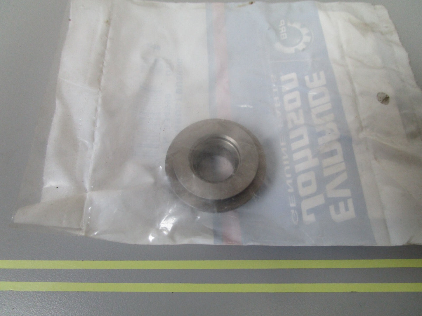 *NEW OEM* 0810 OMC Johnson Evinrude Thrust Bushing 334590 0334590