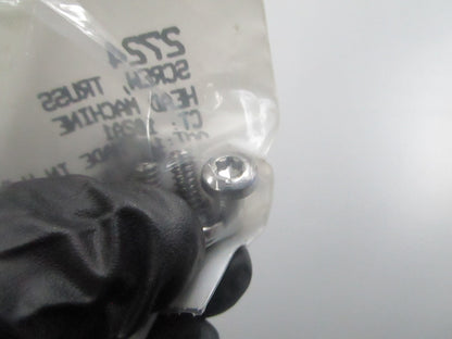 *NEW OEM* (LOT OF 5) 0810 Harley Davidson Screw 2724