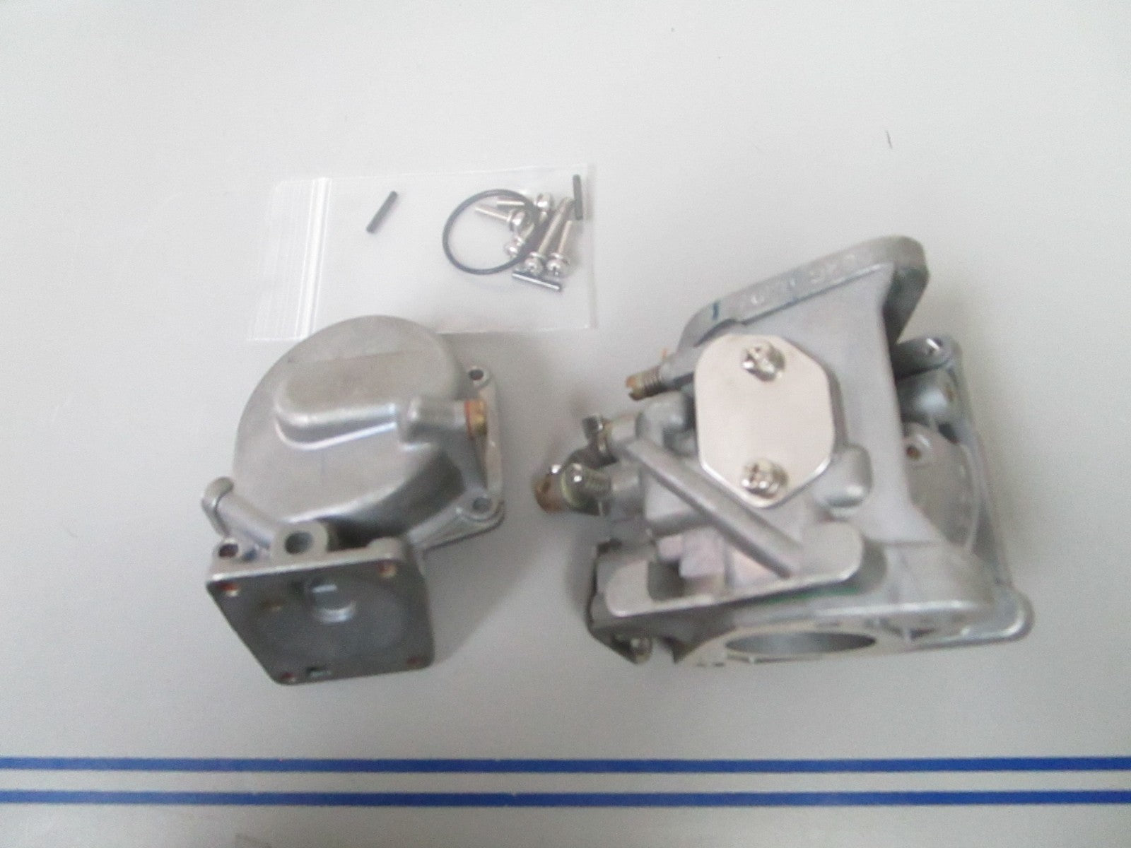 *NEW OEM* 0720 Mercury Quicksilver 4hp 5hp Carburetor 3303-812647T1