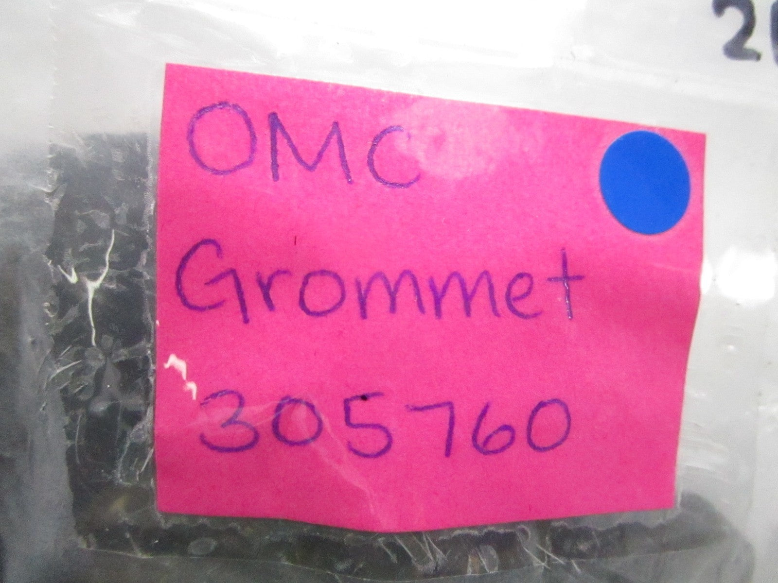 *NEW OEM* (LOT OF 2) 0810 OMC Johnson Evinrude Grommet 305760 0305760