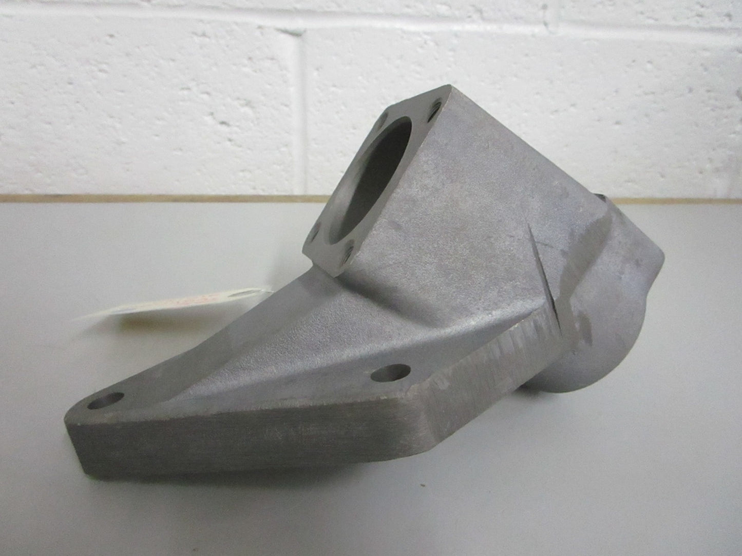 NEW OEM 910154 0910154 OMC Johnson Evinrude Trim Cylinder 0820