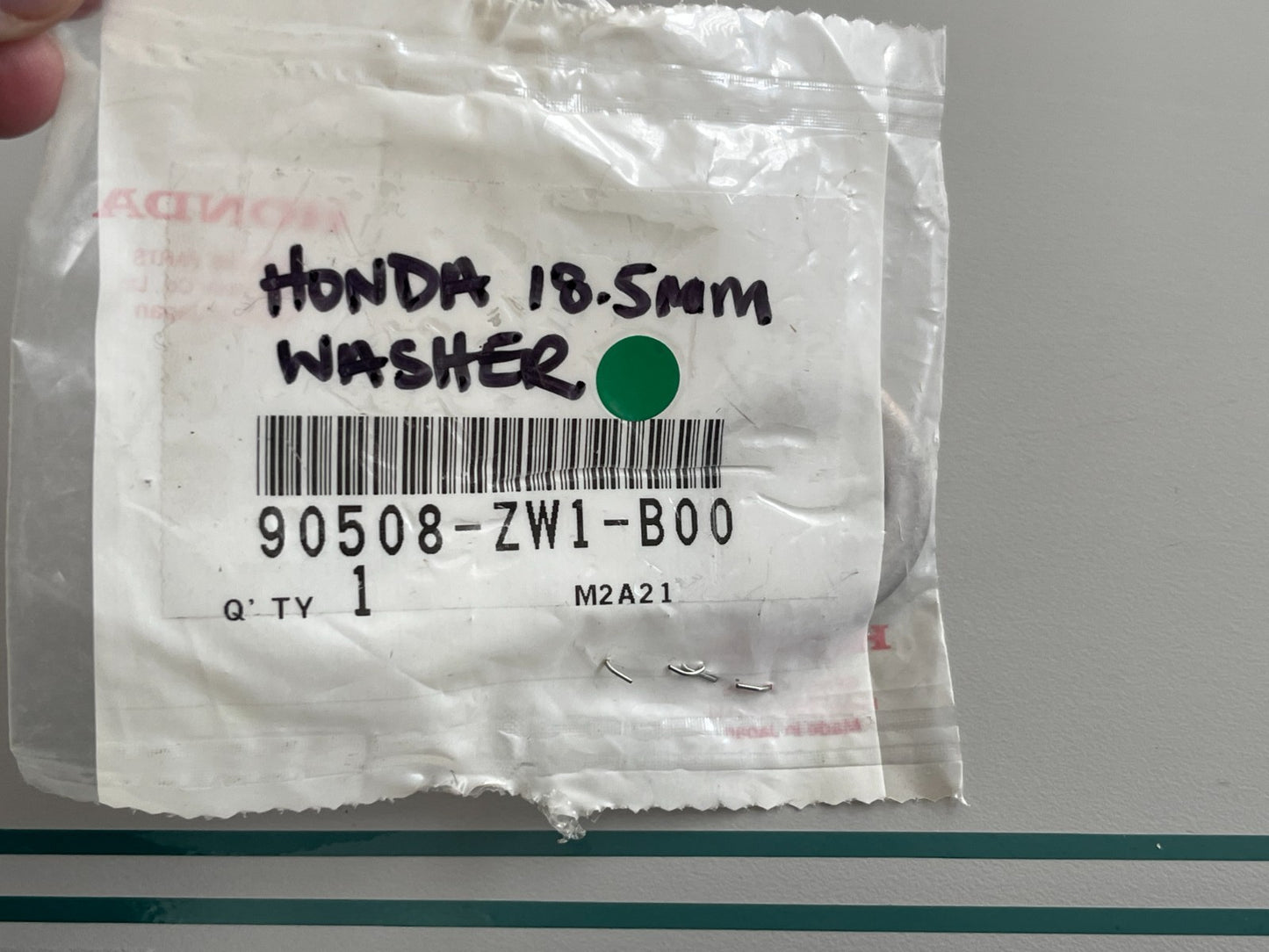 NEW OEM 90508-ZW1-B00 Honda 18.5mm Washer 0810