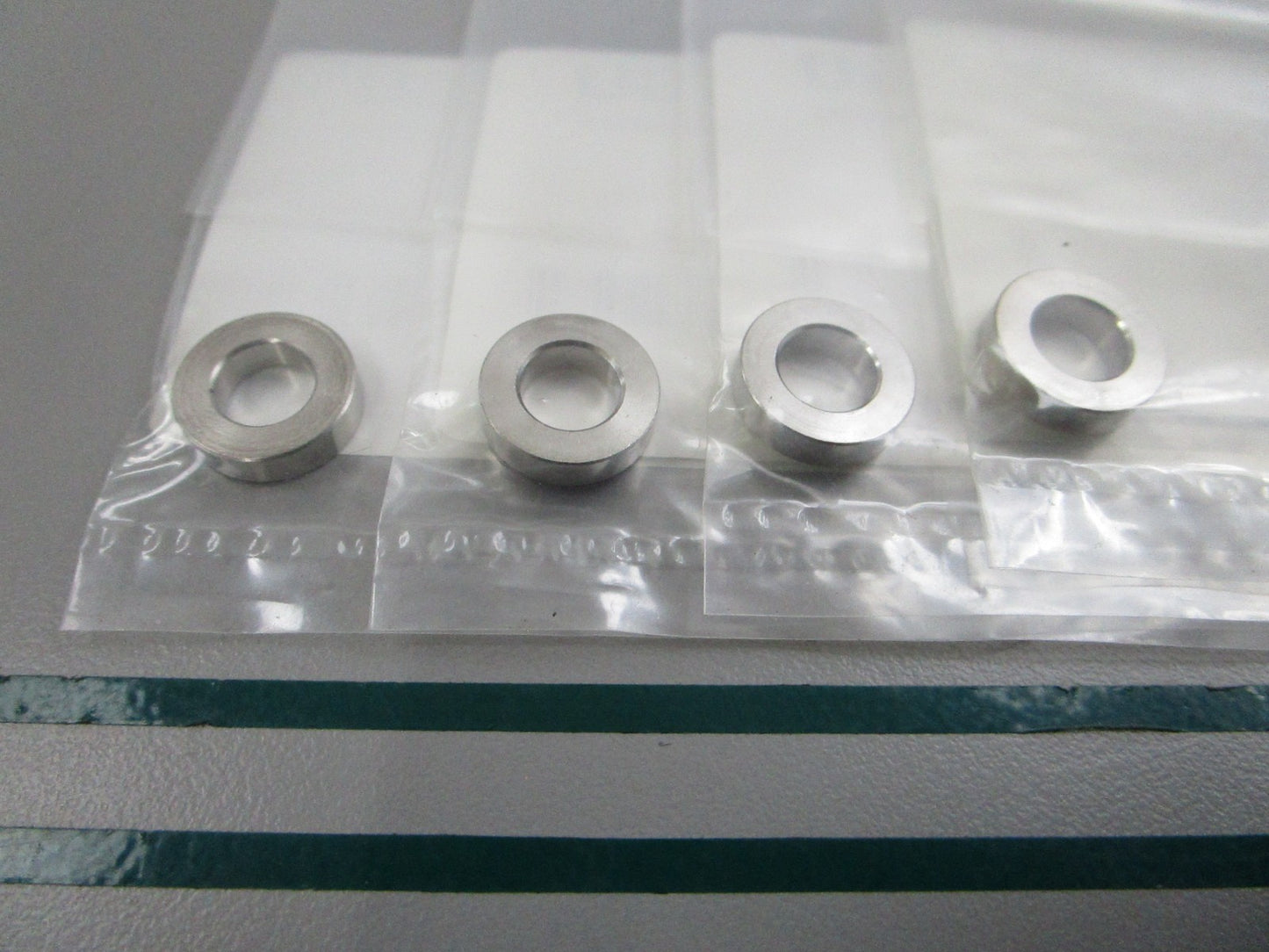 NEW OEM (LOT OF 4) 3T5-10153-0 3T5101530 Tohatsu Collar 0810