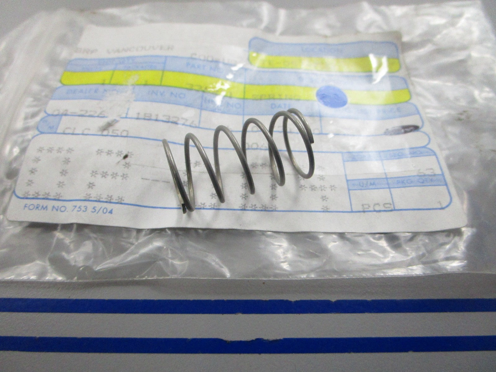 NEW OEM 336211 0336211 OMC Johnson Evinrude Spring 0810