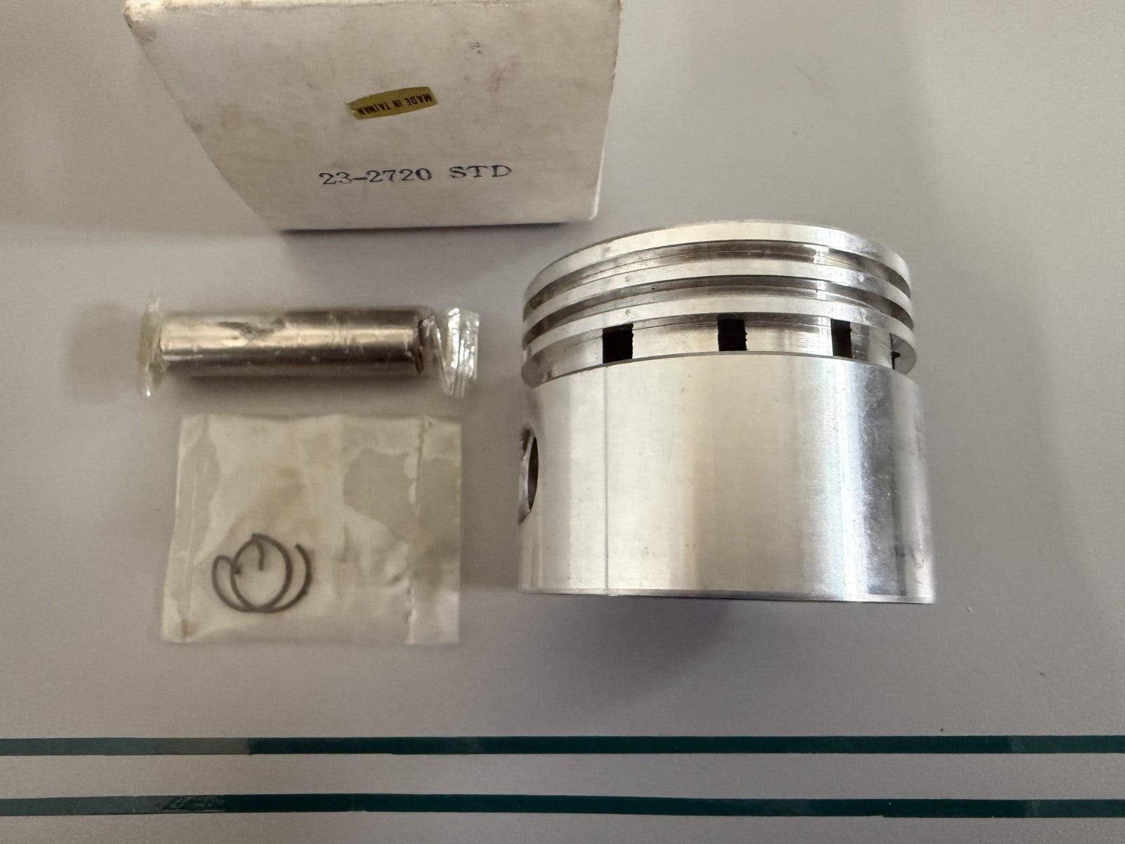 NEW 23-2720 Rotary Piston Rep: Briggs & Stratton 0820