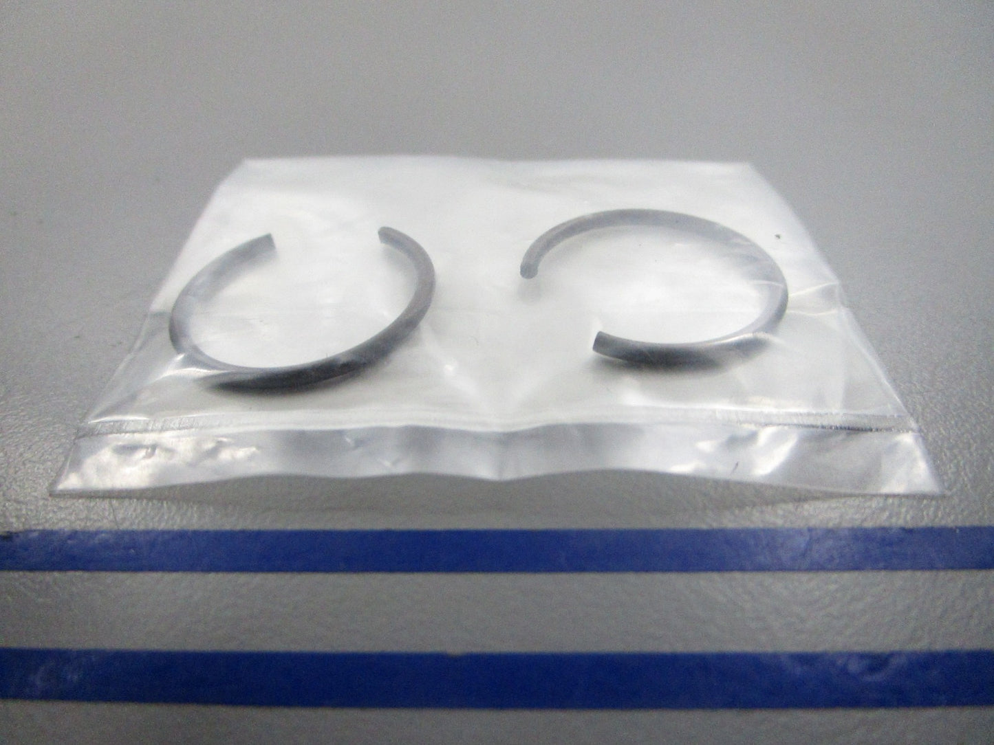 NEW OEM (LOT OF 2) 353-00024-1 353000241 Tohatsu Clip 0810
