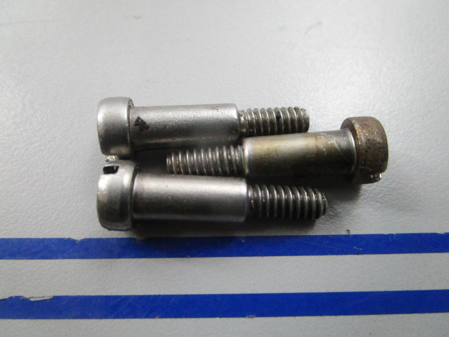 NEW OEM (LOT OF 3) 312831 0312831 OMC Johnson Evinrude Screw 0810