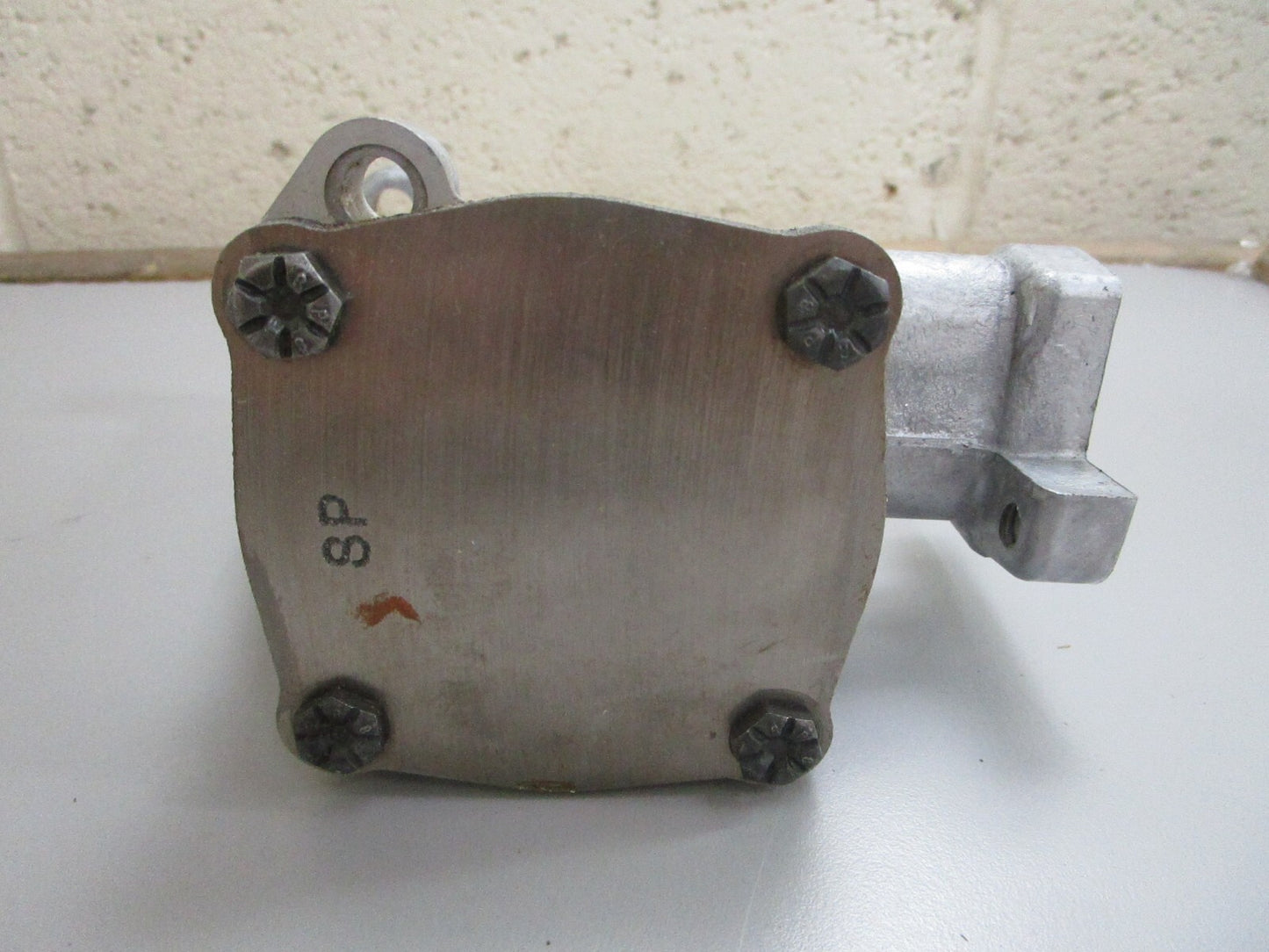 *NEW OEM* 0820 Mercury Quicksilver Oil Pump Ay 56174