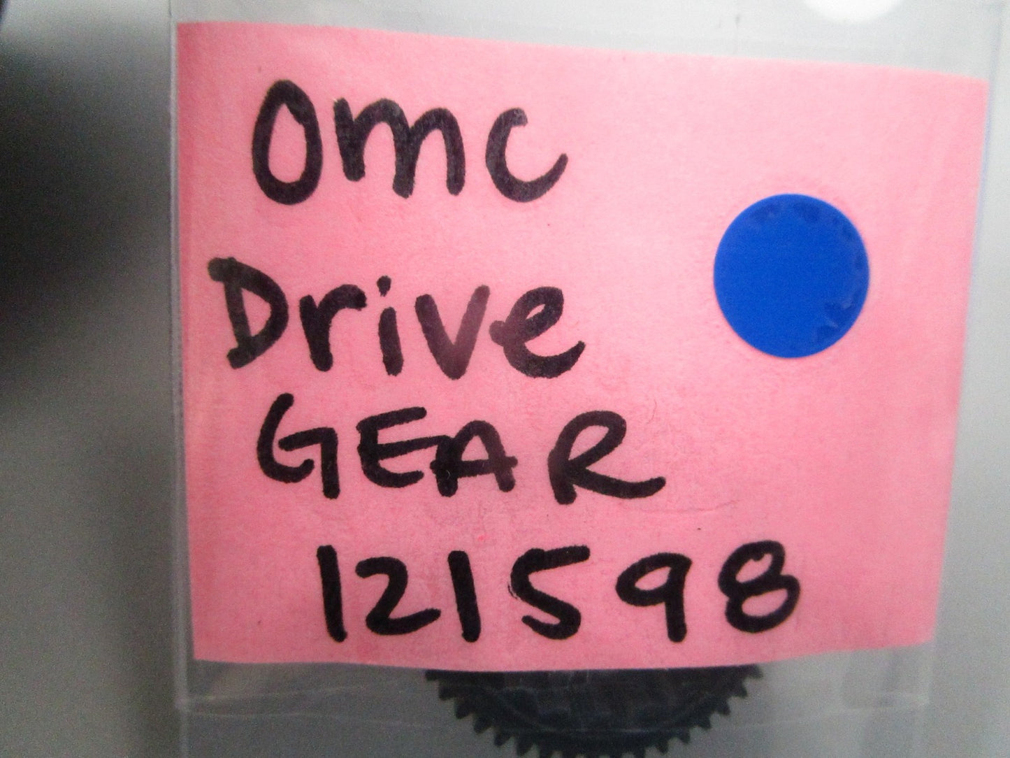 NEW OEM 121598 0121598 OMC Johnson Evinrude Drive Gear 0810