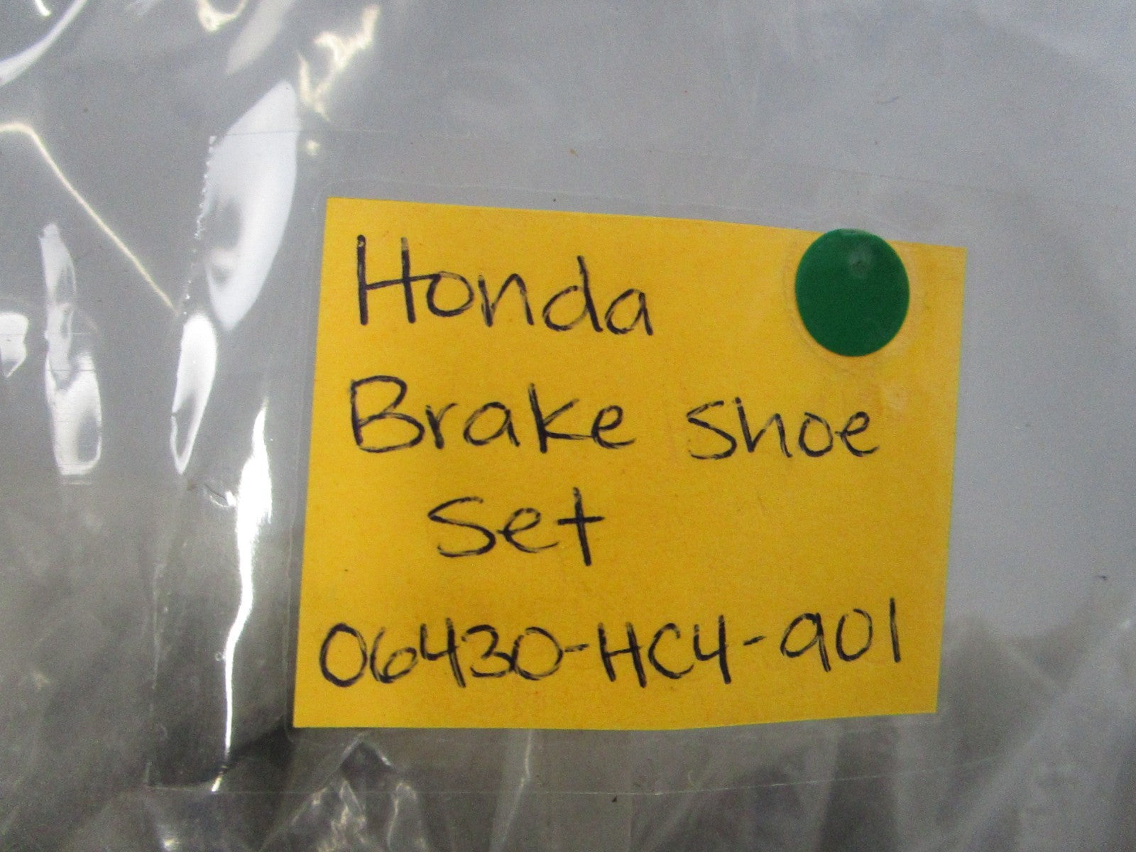 NEW OEM 06430-HC4-901 Honda Brake Shoe Set 0810