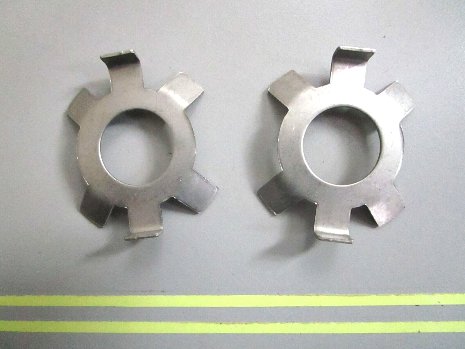 *NEW OEM* (LOT OF 2) 0750 Suzuki PROPELLER NUT WASHER 57635-95300