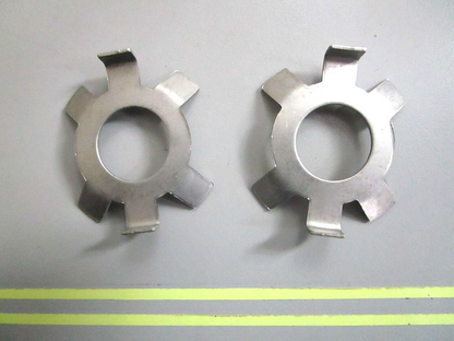 *NEW OEM* (LOT OF 2) 0750 Suzuki PROPELLER NUT WASHER 57635-95300