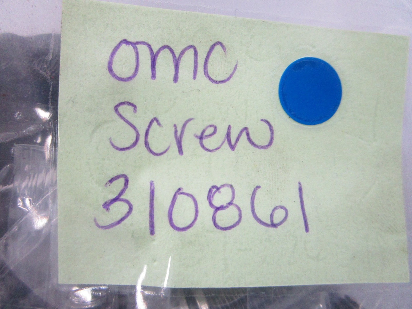 NEW OEM 310861 0310861 OMC Johnson Evinrude Screw 0810